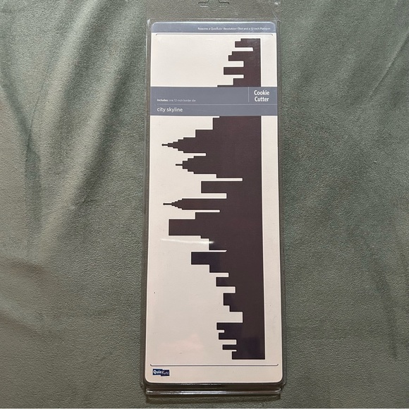 Quickutz 12” border die - CITY SKYLINE - Picture 2 of 3